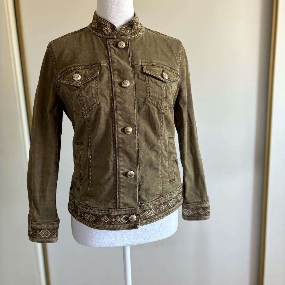 White House Black Market Jean Jacket Size 4